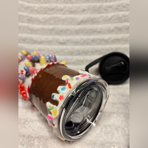 20oz 3d Hand-wash Sculpted Gingerbread Tumbler, glowing windows - Picture 7 of 9